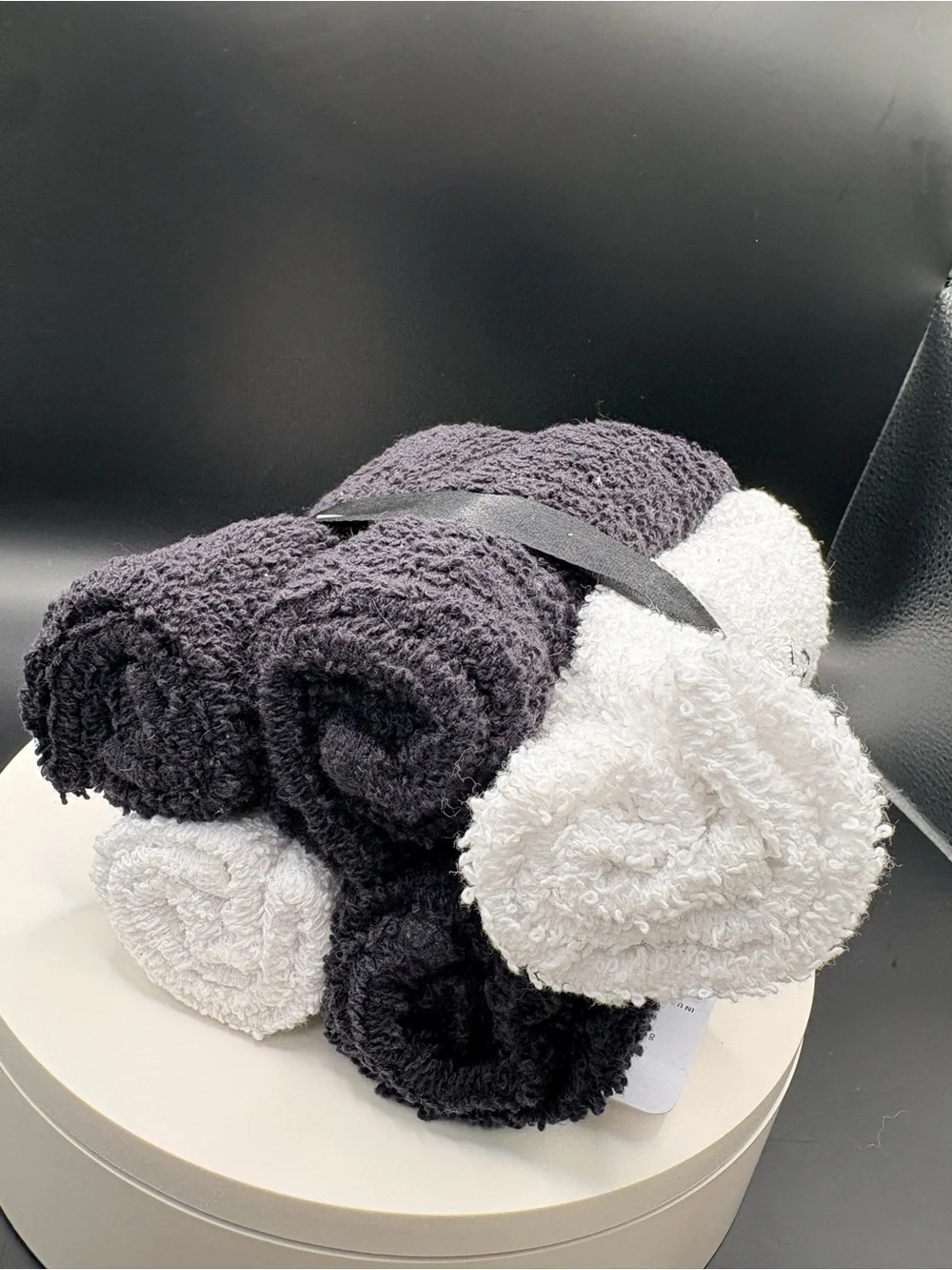 Home Collection Black & White Embroidered Washcloth Set FOR GUESTS ALSO